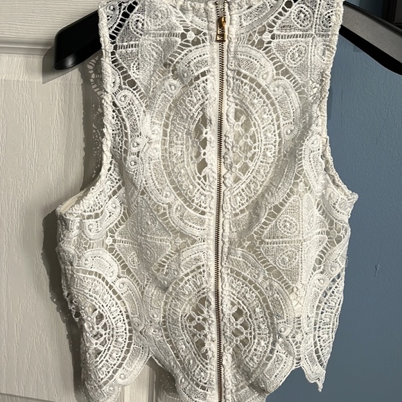 ReVamped lace/ crochet crop top - Picture 6 of 11